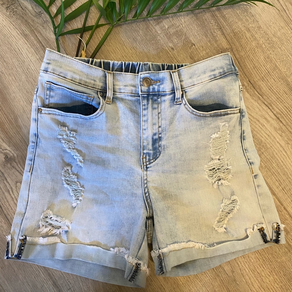 G&L Denim light wash distressed Shorts